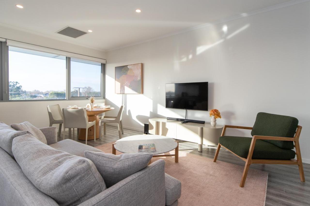 Hilton Executive Apartments Adelaide Exterior photo